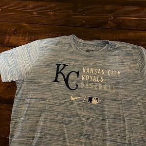 Great condition baby blue KC royals t shirt